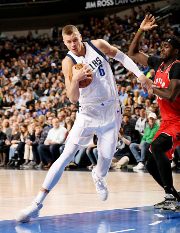 南宫体育平台-莱万9分钟5球视频